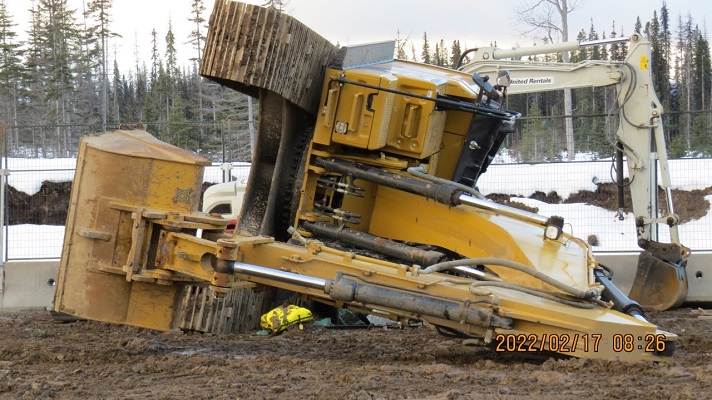 Photo 2 of damaged machinery